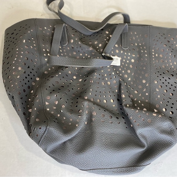 Bath & Body Works Metallic Tote Bags - Picture 1 of 2